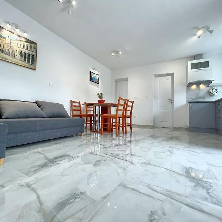 Apartman Laura Mlini Exterior foto